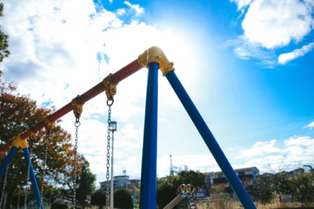 Can you let the drone fly in the theme park?