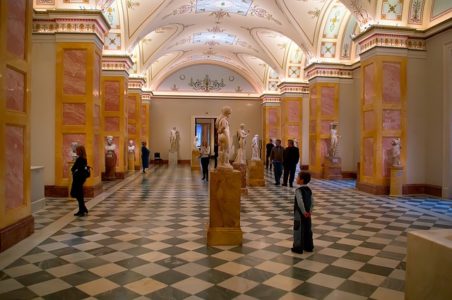 Relationship between VR and art