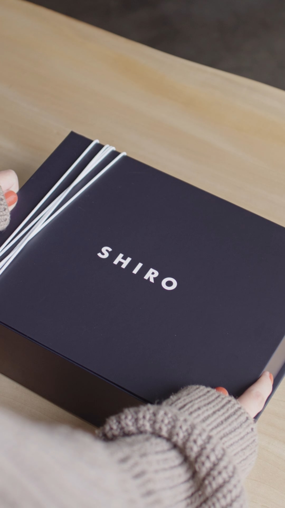 SHIRO Gift